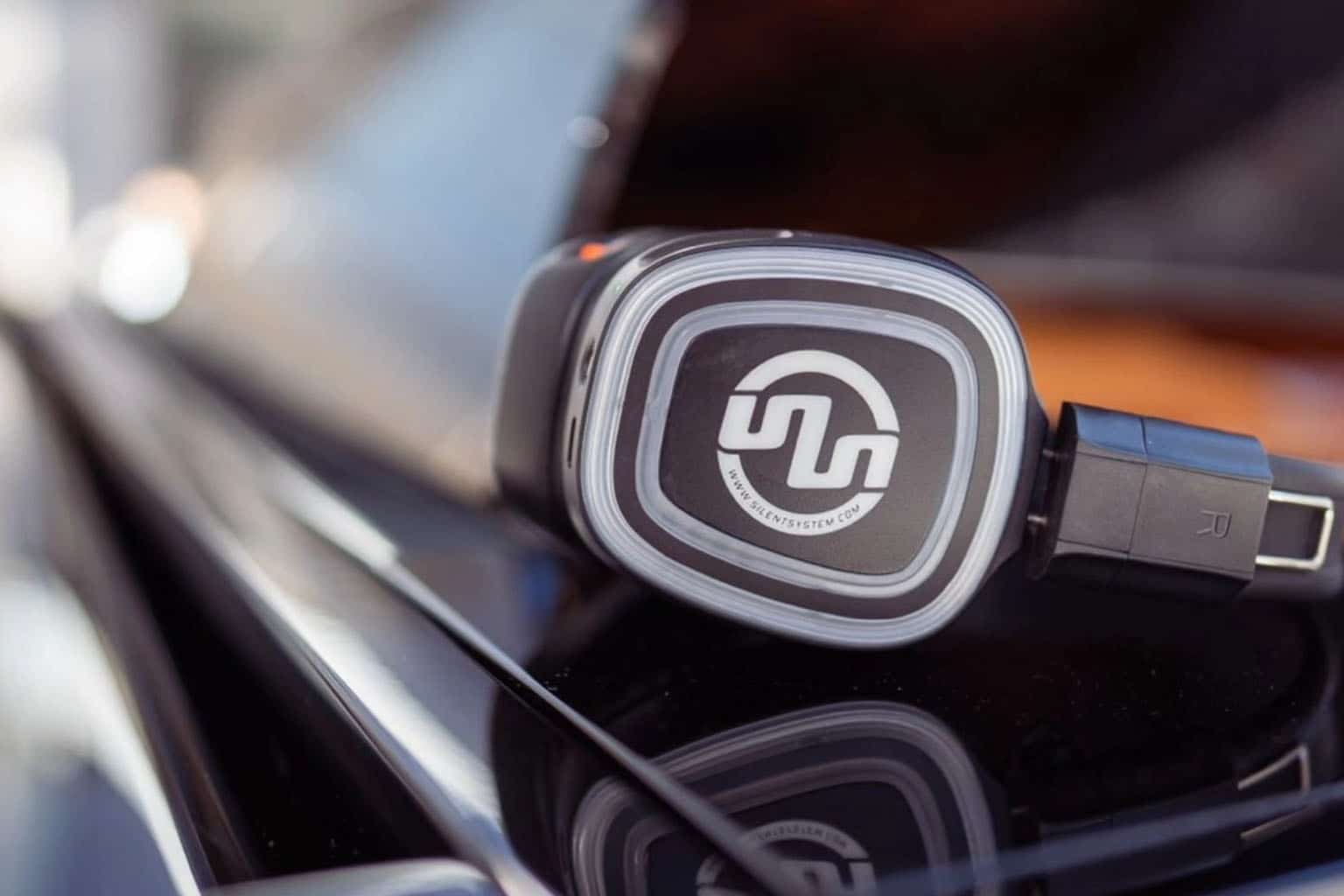 Sistema audio multicanale per conferenze e eventi con cuffie wireless RF