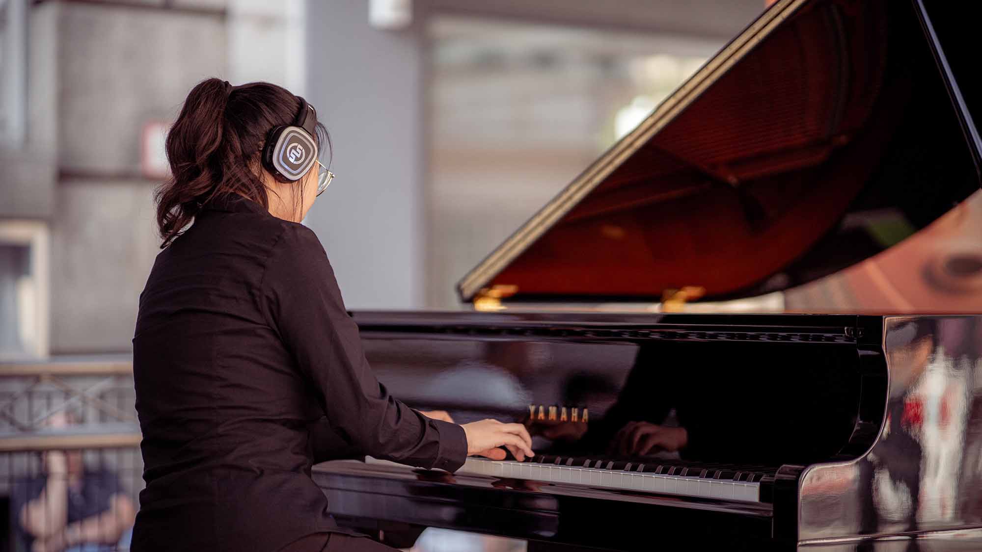Pianoforte silent con cuffie wireless Silentsystem